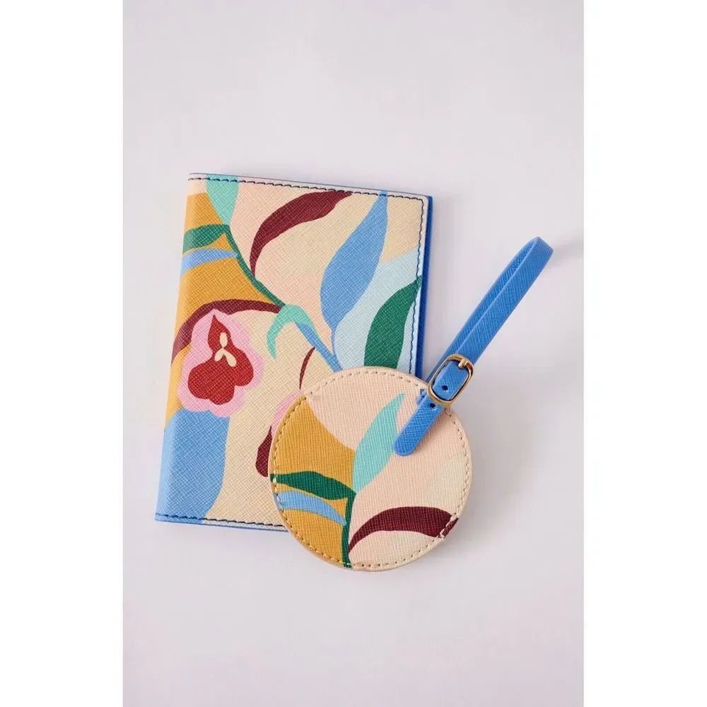 Anthropologie Darcy Luggage Tag & Passport Case